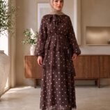 Model_wearing_dress_veil_shoes_202607201107 (1)